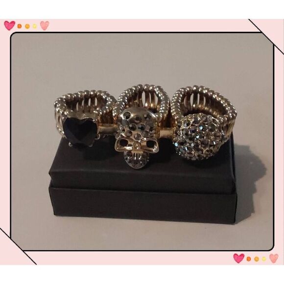 TRENDY Goth Punk Rocker Chick Black Spinel Gems Skull/Heart Triple Stretch Ring - Picture 1 of 2